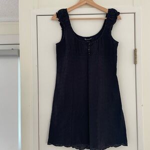 Black Sleeveless Dress